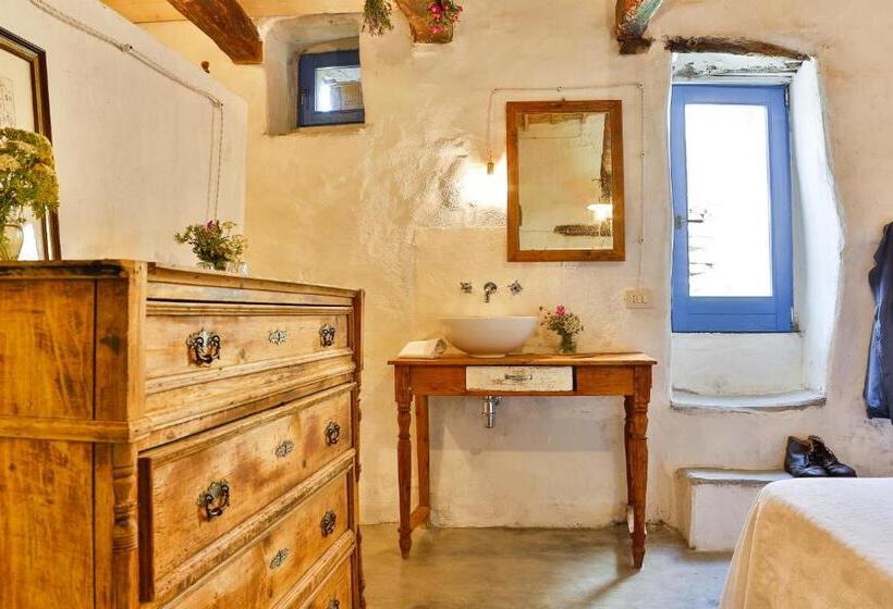 Номер Стандарт Вид на Сад, Mario Cesare   Exclusive B&b