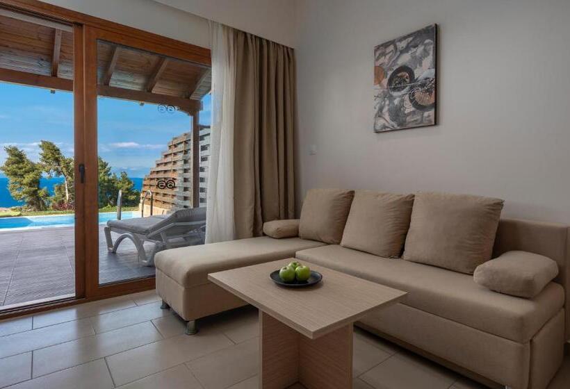 Полулюкс с Бассейном, Alia Palace Hotel   Adults Only 16+
