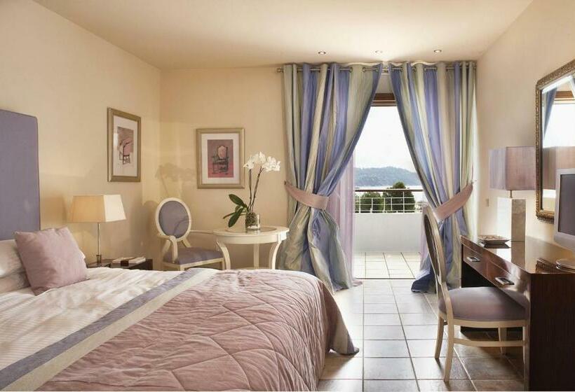 اتاق لوکس با چشم‌انداز دریا, Princess Resort, Santikos Collection