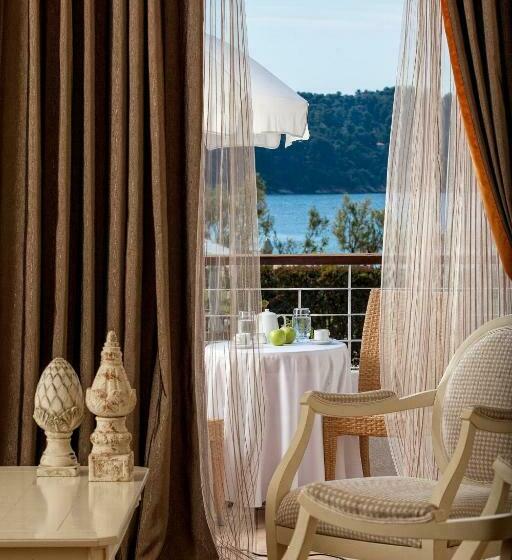 سوییت جونیور لوکس, Princess Resort, Santikos Collection