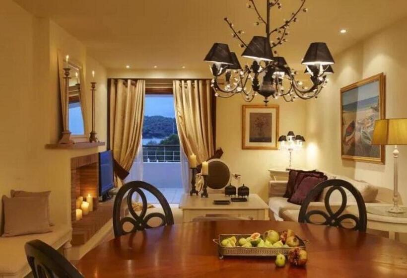 سوئیت 2 خوابه, Princess Resort, Santikos Collection
