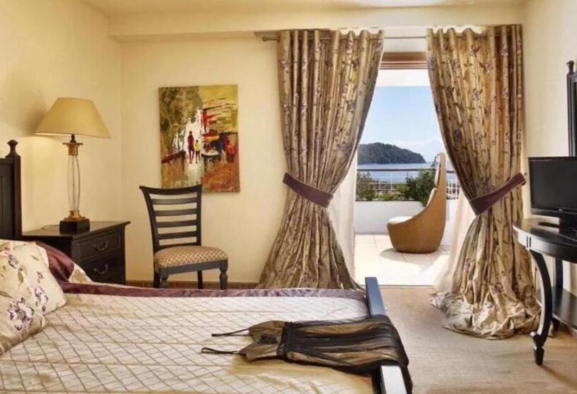 سوئیت 2 خوابه, Princess Resort, Santikos Collection