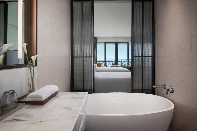 اتاق لوکس با چشم‌انداز دریا, Princess Resort, Santikos Collection