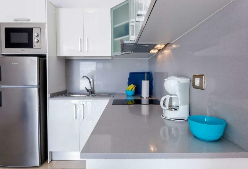 Полулюкс, Apartamentos Portonovo