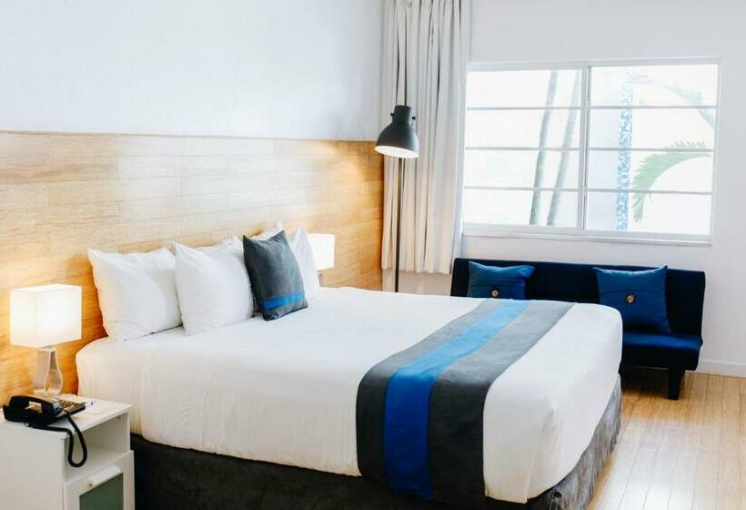 带大床的标准间, Aqua Hotel & Suites