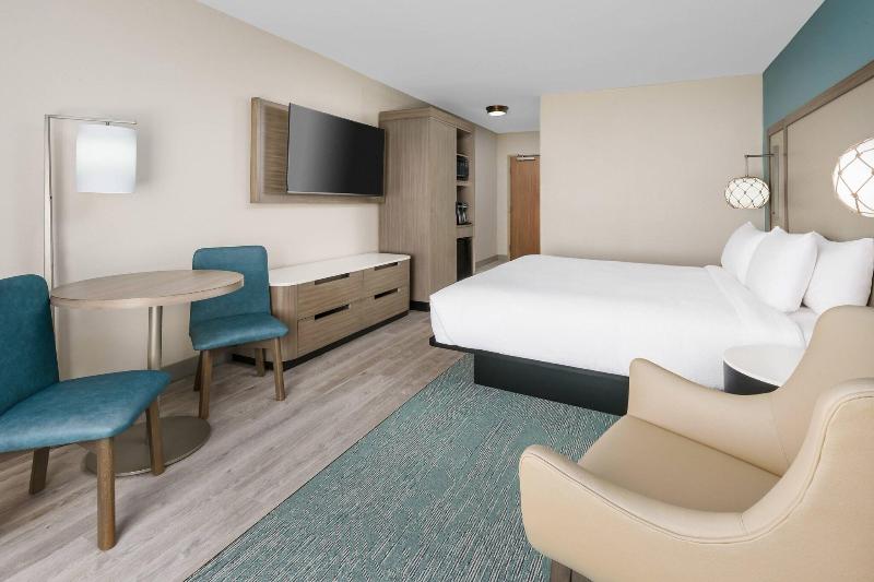 اتاق استاندارد با تخت بزرگ, Fairfield By Marriott Inn & Suites Marathon Florida Keys