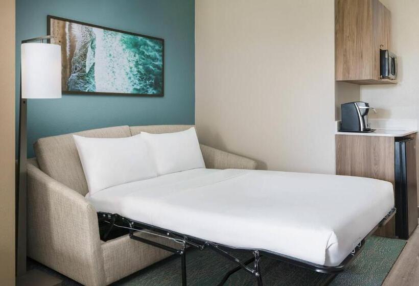 سوییت با چشم‌انداز استخر, Fairfield By Marriott Inn & Suites Marathon Florida Keys