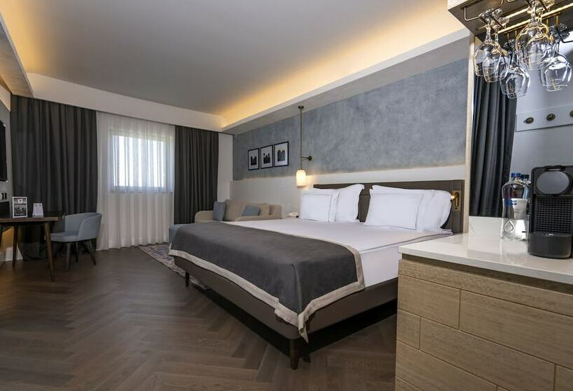 Deluxe Room Side Sea View, Lara Barut Collection  Ultra All Inclusive