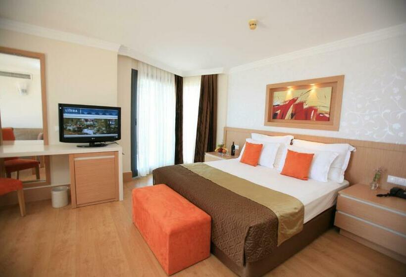 Номер Стандарт Трехместный, Limak Limra Hotel & Resort Kemer   Kids Concept