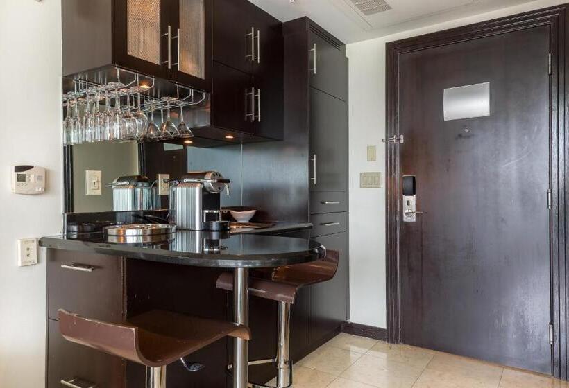 Люкс Вид на Бассейн, Sbv Luxury Ocean Hotel Suites