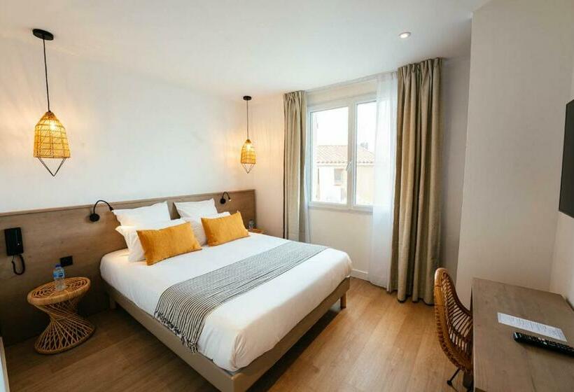 اتاق استاندارد با چشم‌انداز باغ, Hôtel Casa Marina