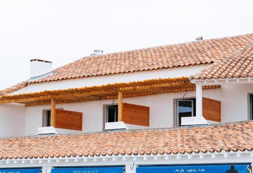 اتاق خانوادگی با چشم‌انداز دریا, Hôtel Casa Marina