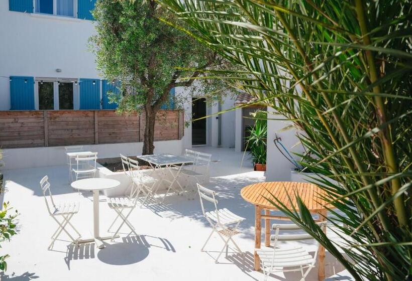 اتاق استاندارد با چشم‌انداز باغ, Hôtel Casa Marina