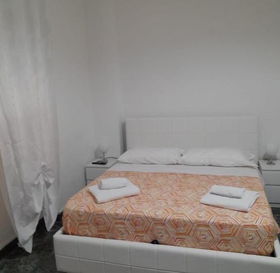 اتاق لوکس, Bed A Cavour