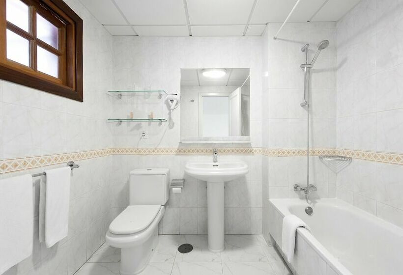 Студия Стандарт, Elba Castillo San Jorge & Antigua Suite