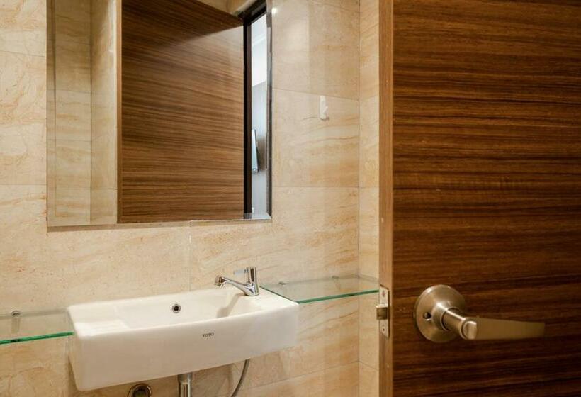 Номер Стандарт, Reddoorz Plus Near Lippo Mall Kemang 2
