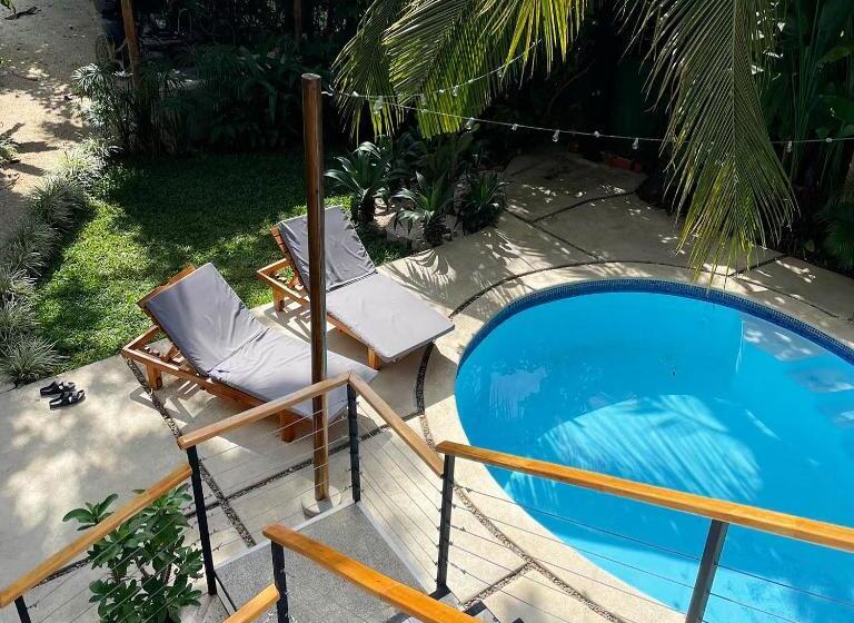اتاق استاندارد, El Chante Surf House