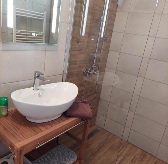 침실 1개 아파트, Cserke Apartmanház