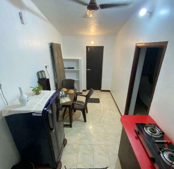 标准间带阳台, The Sea Shelter Home Stay