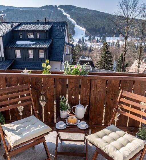 سوئیت 2 خوابه, Pension George