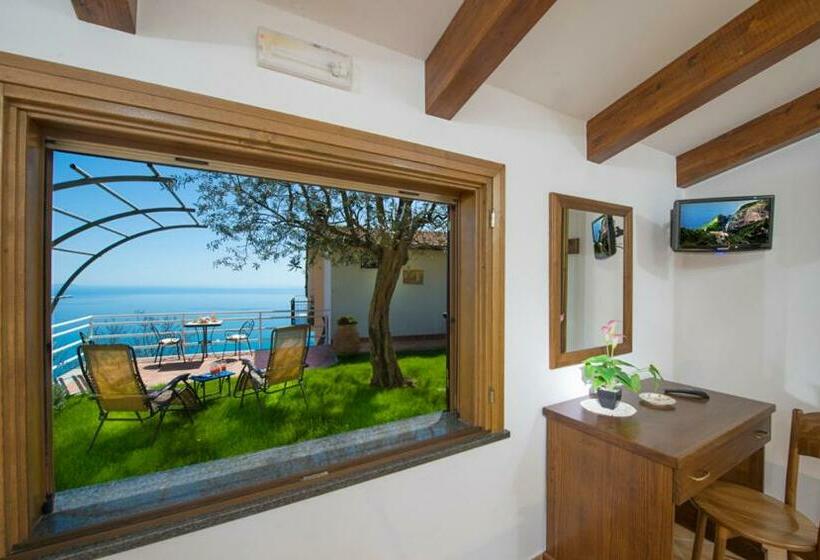 带海景的标准房, B&b Il Nespolo