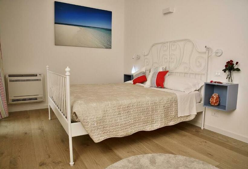 اتاق استاندارد با بالکن, Casa Di Mirea