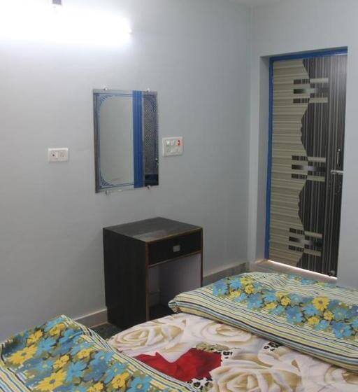 Standard Triple Room with Terrace, Golden Crown Laxman Jhula