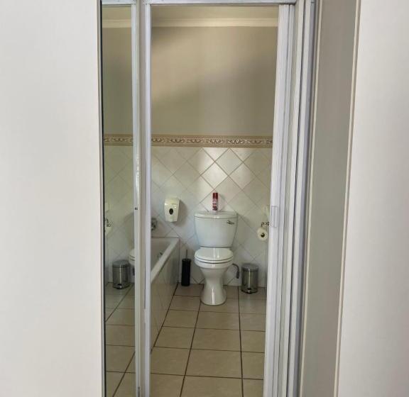 اتاق استاندارد, Ndzuti Guest House