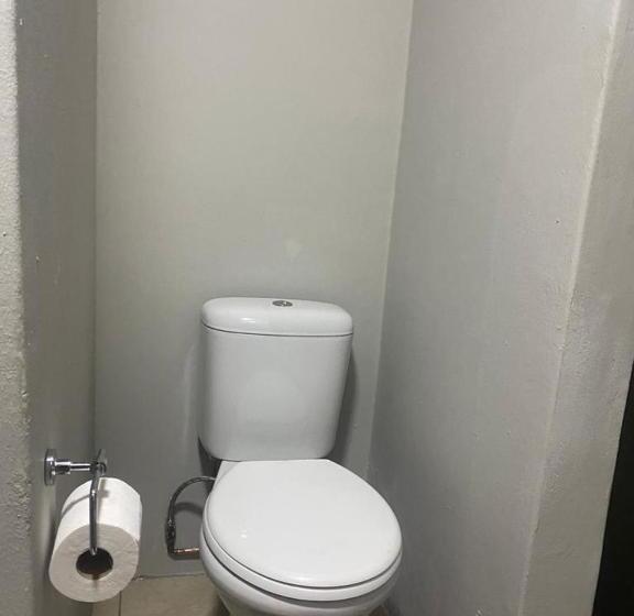 اتاق استاندارد با بالکن, Ndzuti Guest House