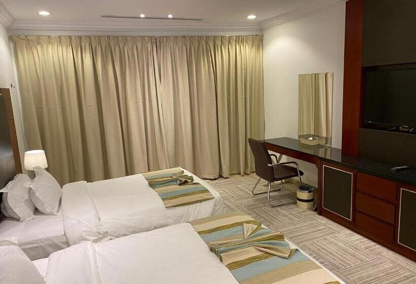3 Bedroom Suite, Al Wadaq
