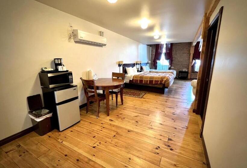 Mini suite with sea view, The Monarch