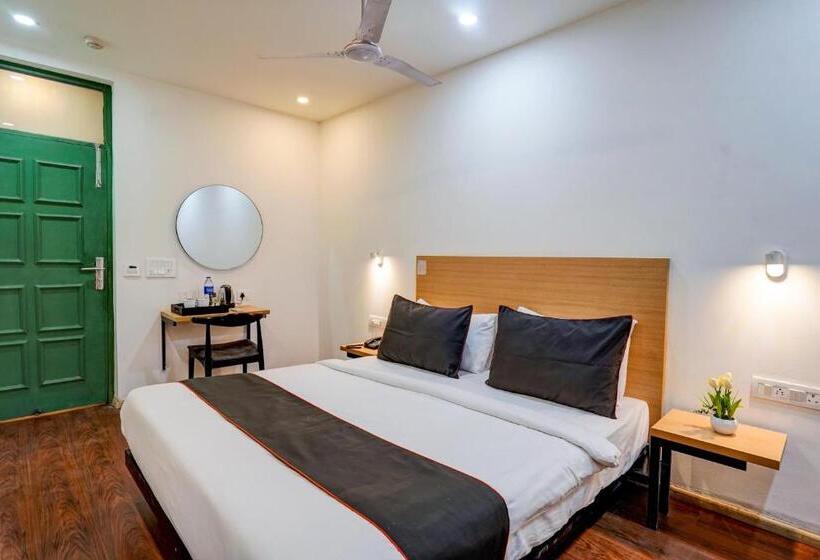 Номер Стандарт, Townhouse Vero Near World Mark Mall