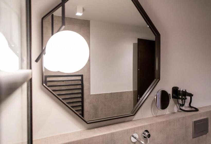 Апартаменты Superior 1 Спальня, Burgus - Design Suites & Apartments