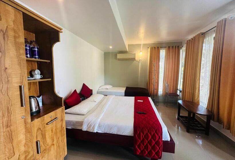 Номер Стандарт, Lake N River Resort Munroe Island