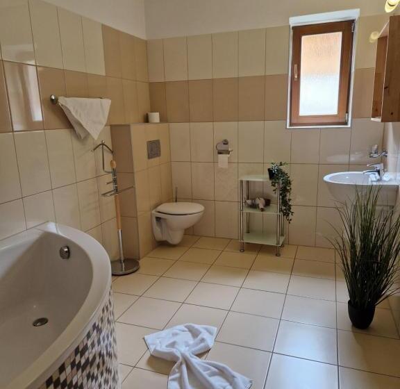 Апартаменты 2 Спальни, Chaty A Apartmány Kúria Na Táľoch, Tále   Chopok Juh
