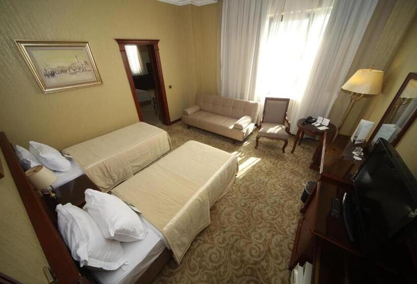 سوییت, Bilek Istanbul