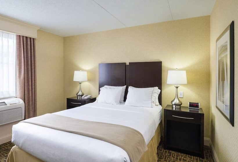 스탠다드 룸 더블 침대, Holiday Inn Express Philadelphia Penn S Landing, An Ihg