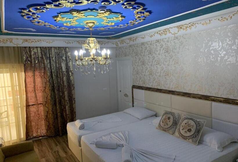 带阳台的三人标准间, Antalya   Beach Durres