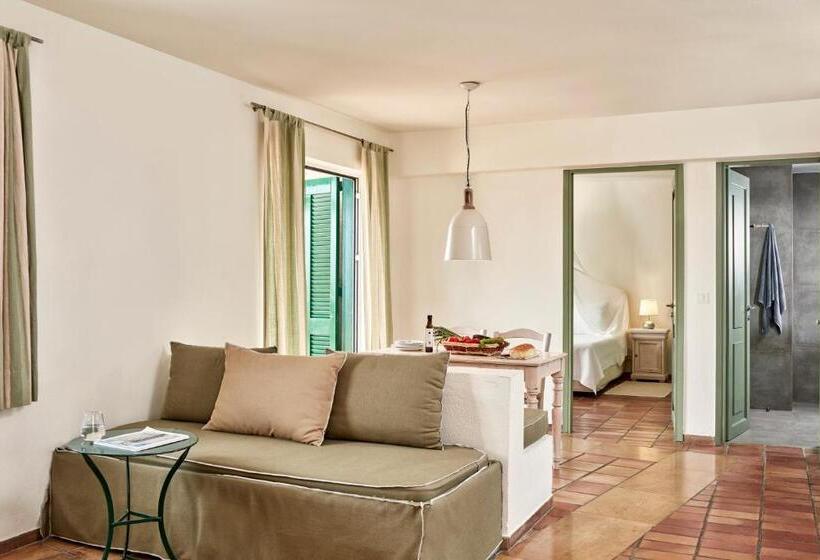 Семейные Апартаменты, Candia Park Village