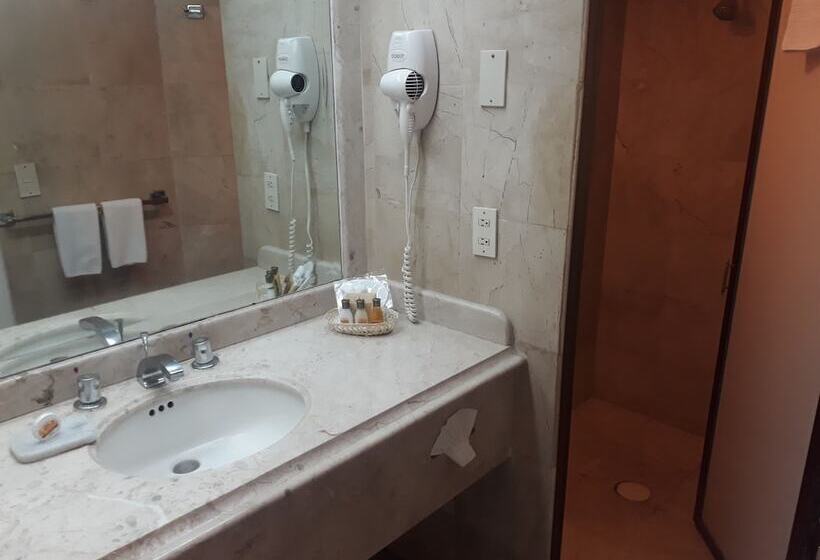 اتاق استاندارد با 2 تخت دوبل, Country Plaza