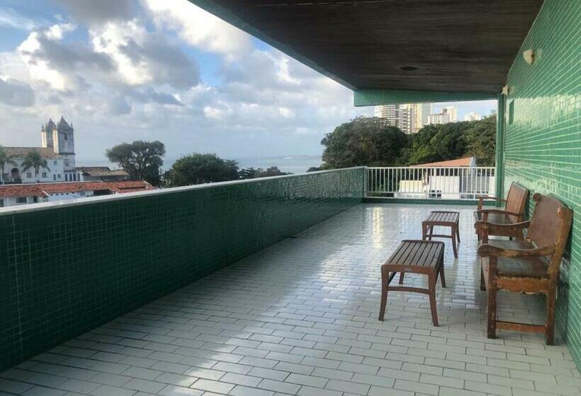 Family Suite, Rede Andrade Barra