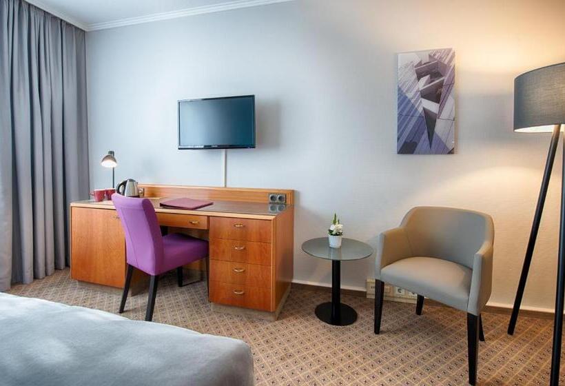 Трехместный Номер Комфорт, Leonardo Hotel Düsseldorf City Center