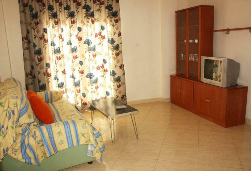 带3个卧室的公寓, Apartamentos Marcomar 3000