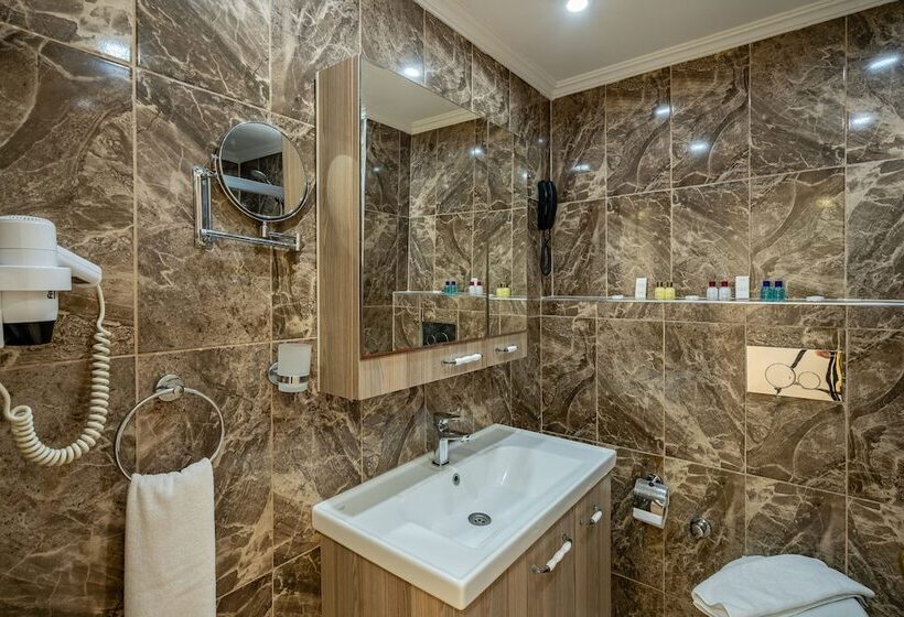 اتاق سوپریور سه تخته, Golden Beach Resort & Spa