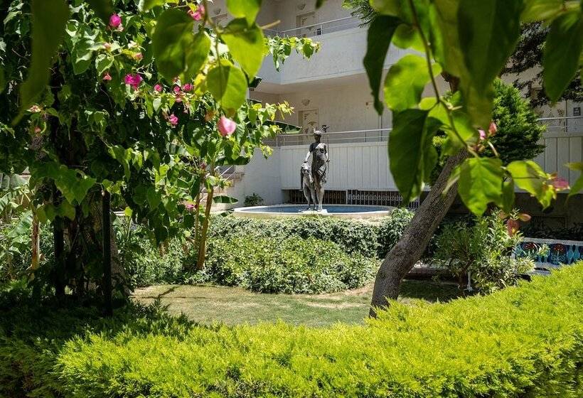 اتاق اکونومی, Golden Beach Resort & Spa