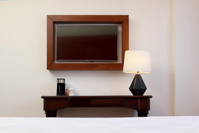 اتاق استاندارد با تخت بزرگ, Holiday Inn Hotel & Suites Centro Historico, An Ihg