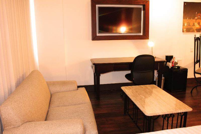 اتاق استاندارد با تخت بزرگ, Holiday Inn Hotel & Suites Centro Historico, An Ihg