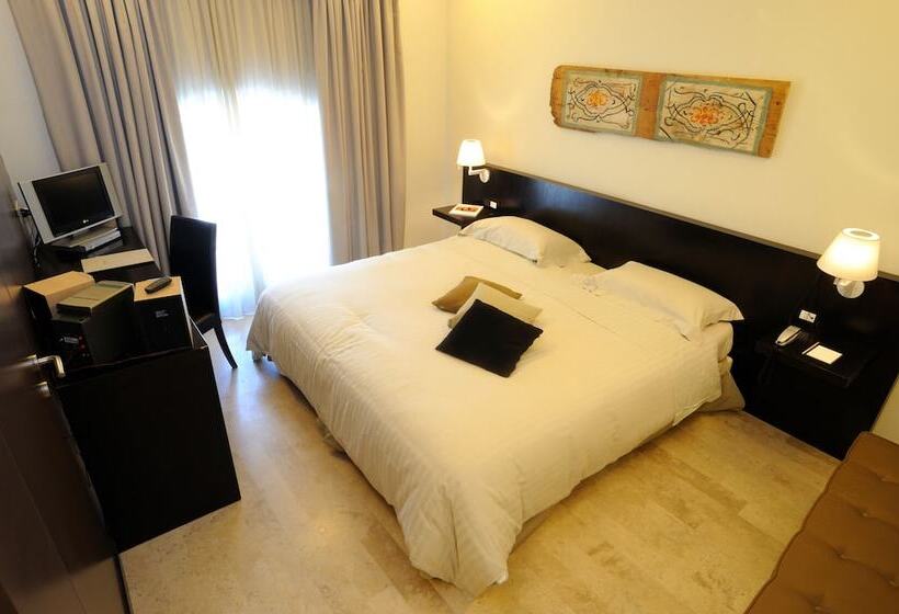 اتاق کلاسیک, Ucciardhome