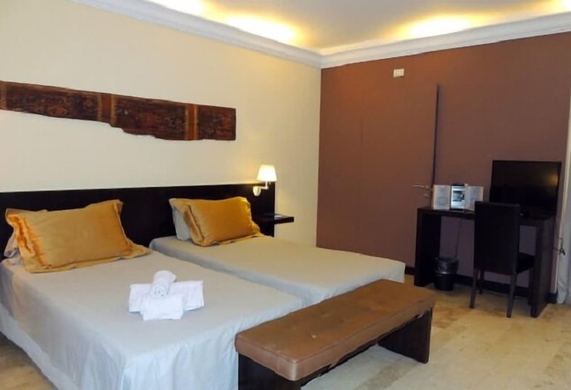 اتاق لوکس, Ucciardhome