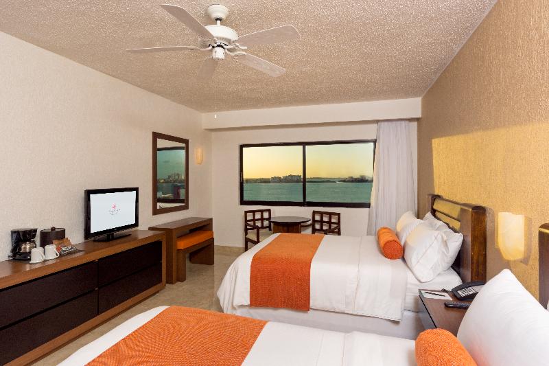 חדר דלוקס נוף לאגם, Flamingo Cancun - All Inclusive